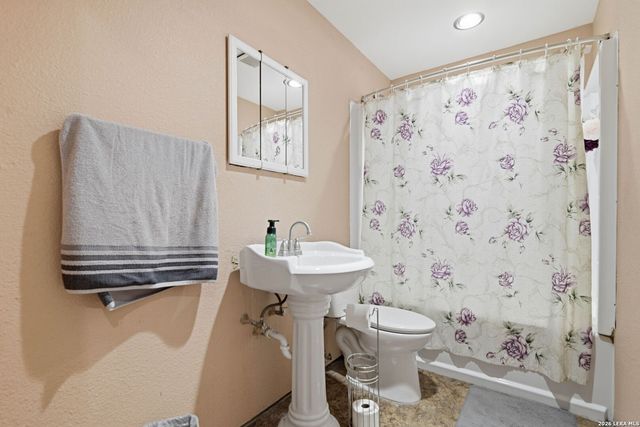 554 Park Village, San Antonio, TX 78227