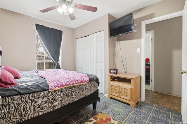 554 Park Village, San Antonio, TX 78227