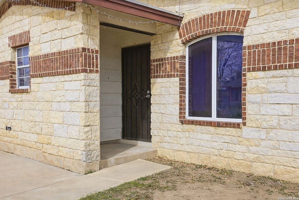 554 Park Village, San Antonio, TX 78227