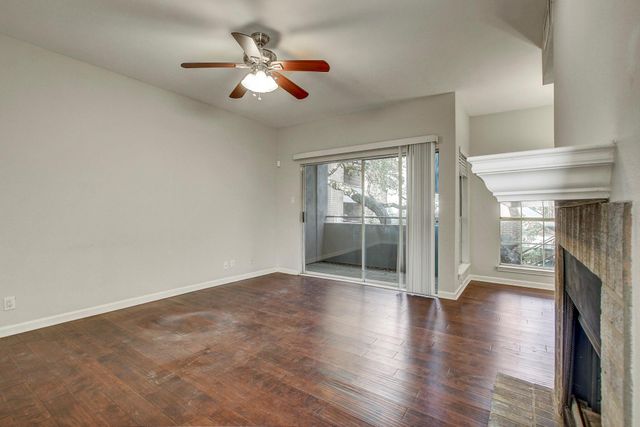 700 S 1st ST 304, Austin, TX 78704