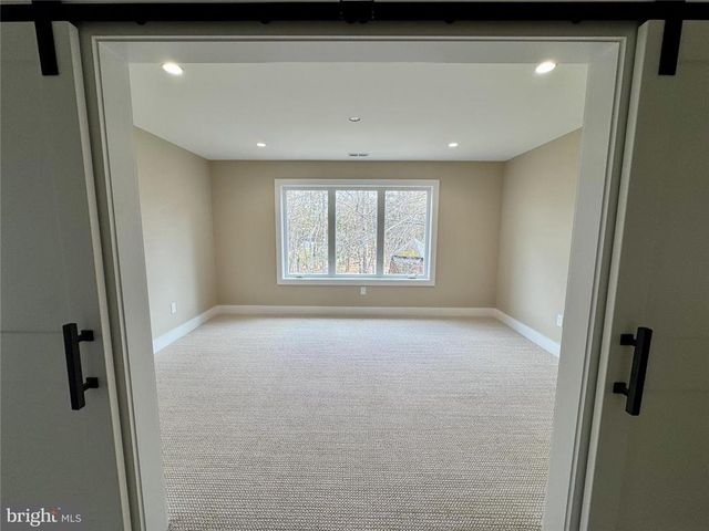101 Lindbergh Circle, Penn Forest Twp, PA 18210