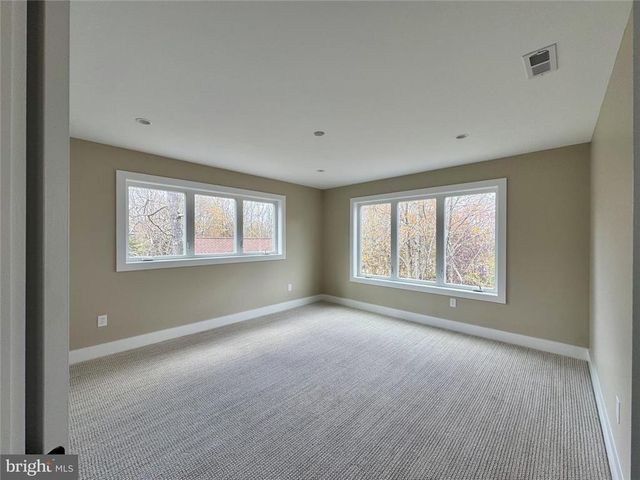 101 Lindbergh Circle, Penn Forest Twp, PA 18210
