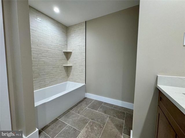 101 Lindbergh Circle, Penn Forest Twp, PA 18210