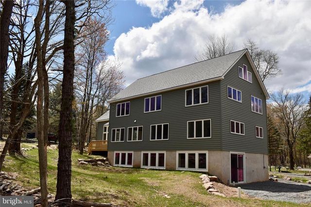 101 Lindbergh Circle, Penn Forest Twp, PA 18210