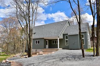 101 Lindbergh Circle, Penn Forest Twp, PA 18210