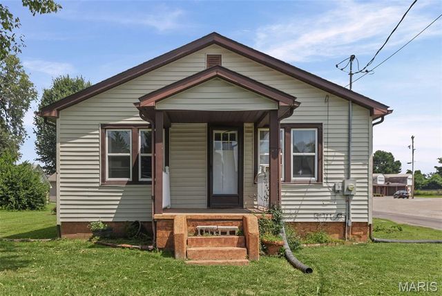 310 Market, Brighton, IL 62012