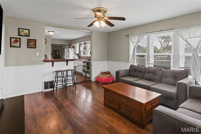 310 Market, Brighton, IL 62012