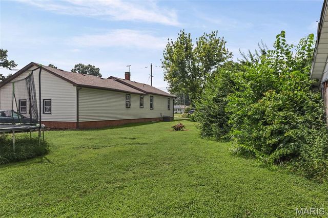 310 Market, Brighton, IL 62012