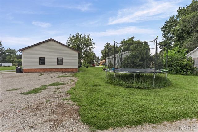 310 Market, Brighton, IL 62012