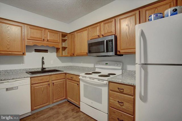 1018-301 BRINKER DR, Hagerstown, MD 21740