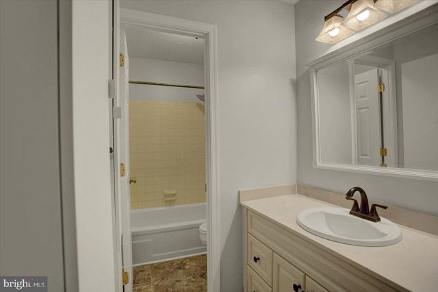 1018-301 BRINKER DR, Hagerstown, MD 21740