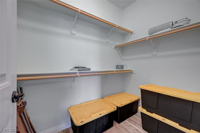 676 Suguaro Bluffs Street, Henderson, NV 89014