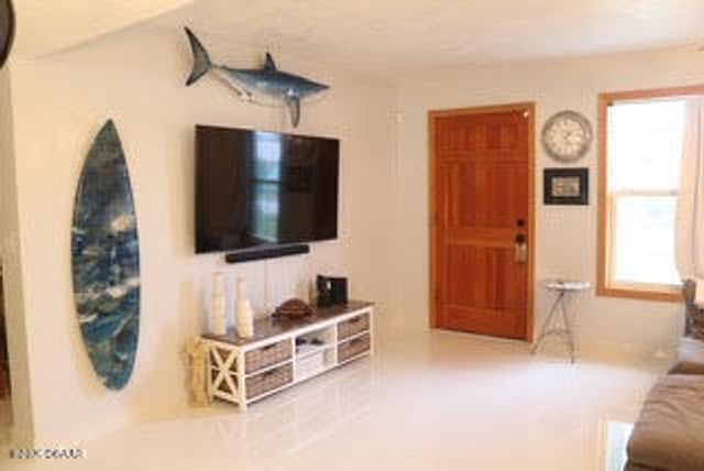 129 Esmeralda Avenue, Daytona Beach, FL 32118