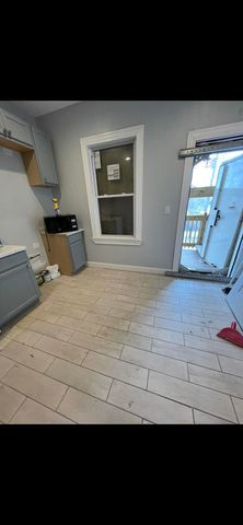 3018 W Flournoy Street, Chicago, IL 60612