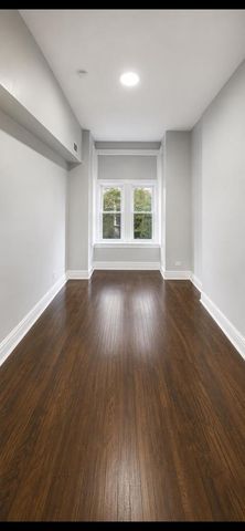 3018 W Flournoy Street, Chicago, IL 60612