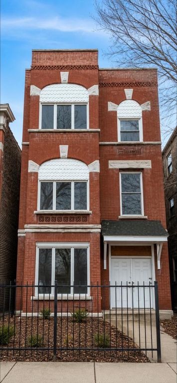 3018 W Flournoy Street, Chicago, IL 60612