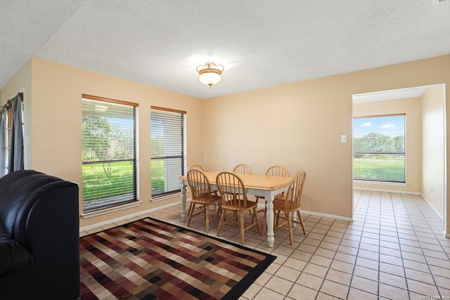 340 Joy Dr, San Antonio, TX 78223