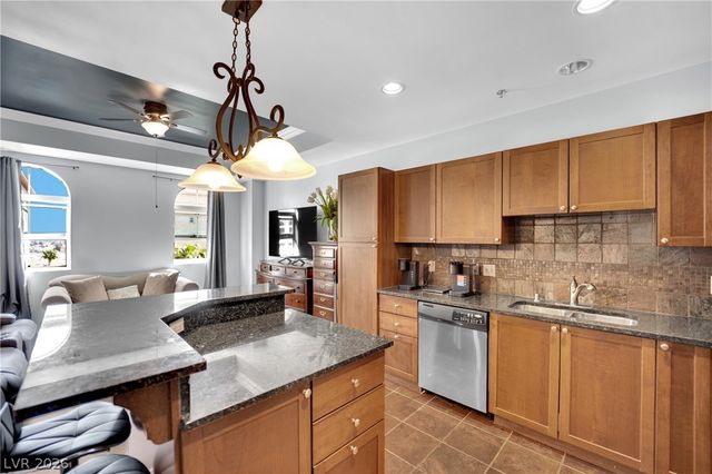 2455 West Serene Avenue 714, Las Vegas, NV 89123