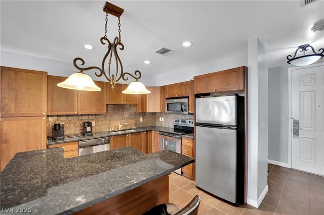 2455 West Serene Avenue 714, Las Vegas, NV 89123