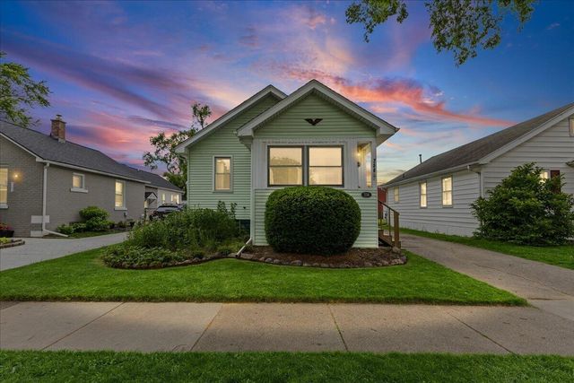 256 W Tacoma Street, Clawson, MI 48017