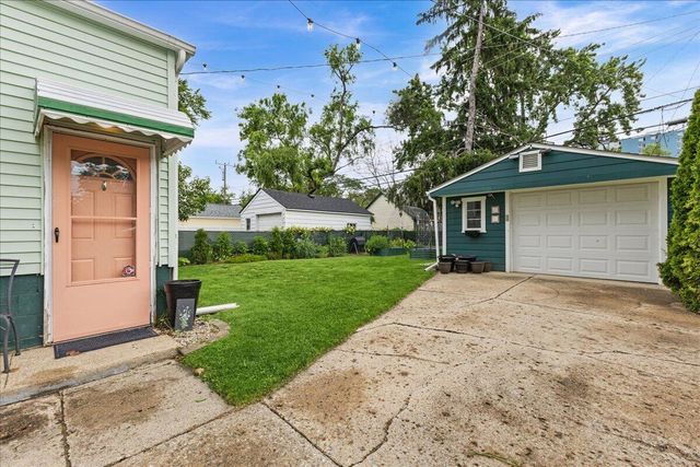 256 W Tacoma Street, Clawson, MI 48017