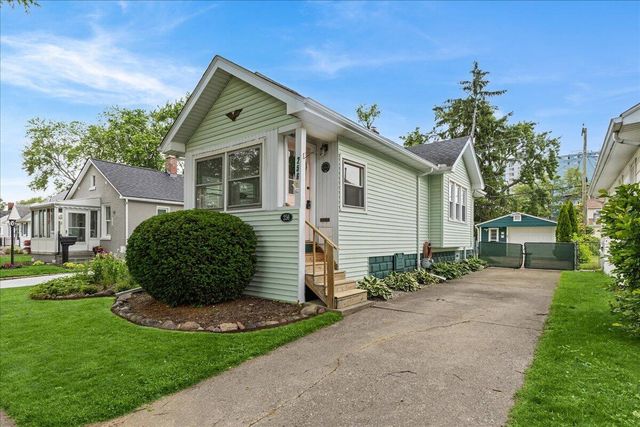 256 W Tacoma Street, Clawson, MI 48017
