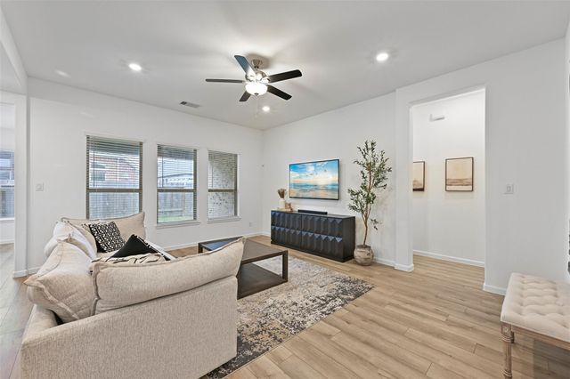 805 Westwood Drive, League City, TX 77573