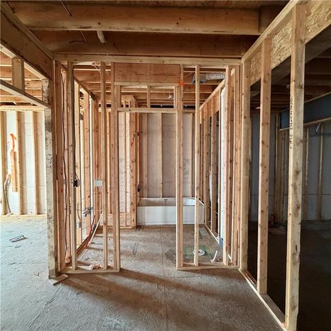 2306 Foxtail Drive, Kearney, MO 64060