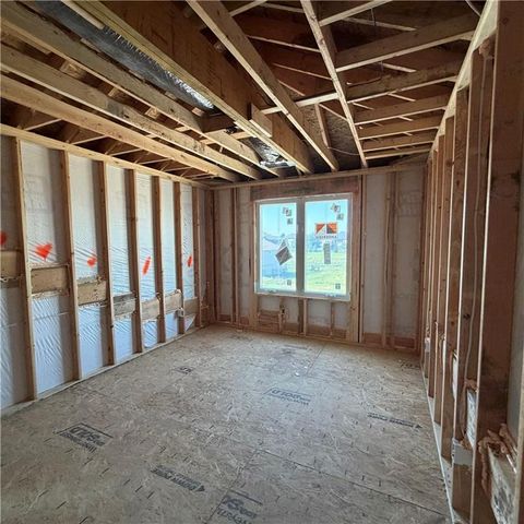 2306 Foxtail Drive, Kearney, MO 64060