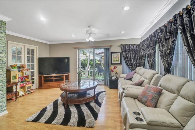 1521 Snapdragon Drive, Wellington, FL 33414