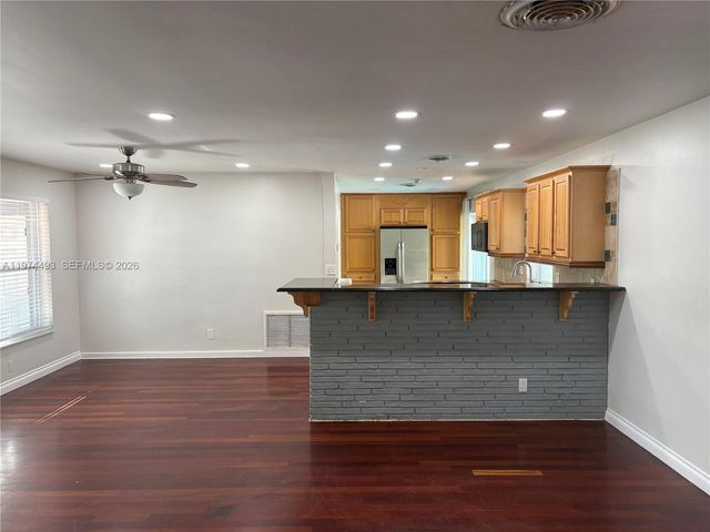 3617 Cleveland St, Hollywood, FL 33021