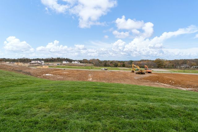 905 Champion Circle, Mount Juliet, TN 37122