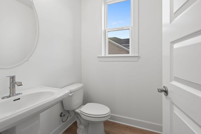 905 Champion Circle, Mount Juliet, TN 37122