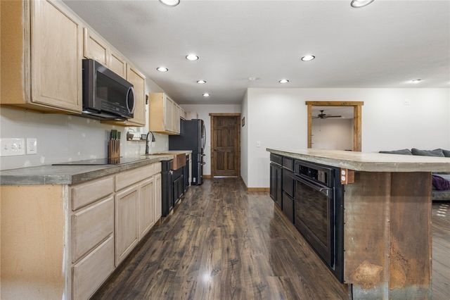 1622 Brittain Cemetery Road, Harrison, AR 72601