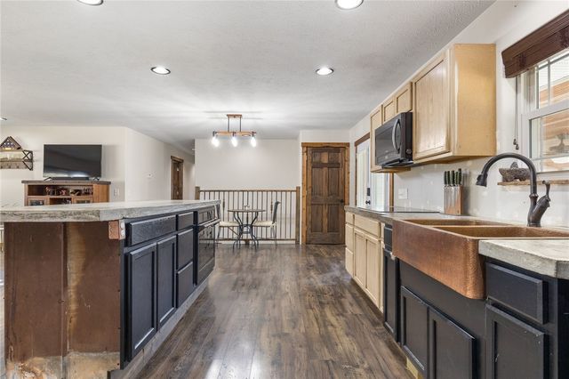 1622 Brittain Cemetery Road, Harrison, AR 72601