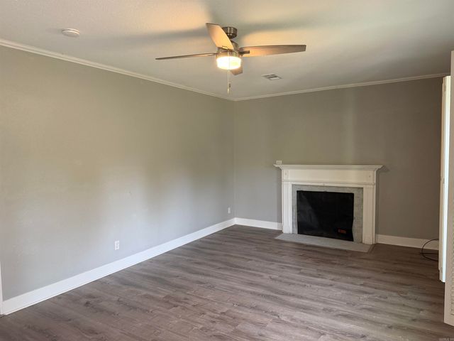 1212 W 35th, Pine Bluff, AR 71603