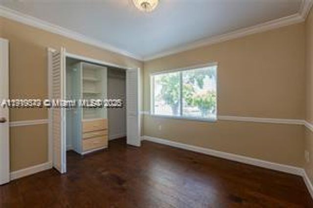 2890- 2892 S Le Jeune Rd, Coral Gables, FL 33134