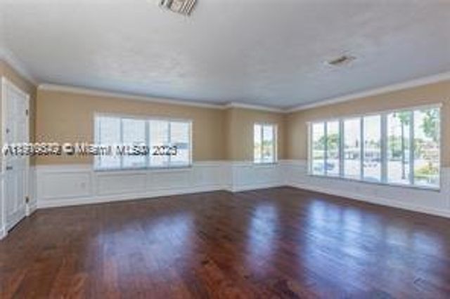 2890- 2892 S Le Jeune Rd, Coral Gables, FL 33134