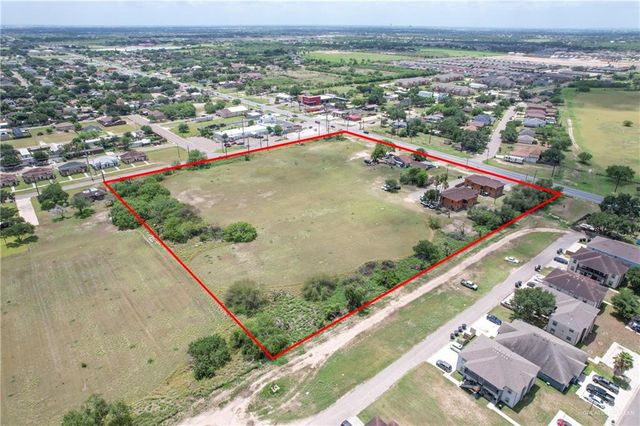 2215 E Main Avenue, Alton, TX 78573
