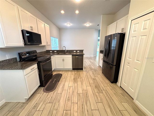 1214 LAKE BLUE CIRCLE, Apopka, FL 32703