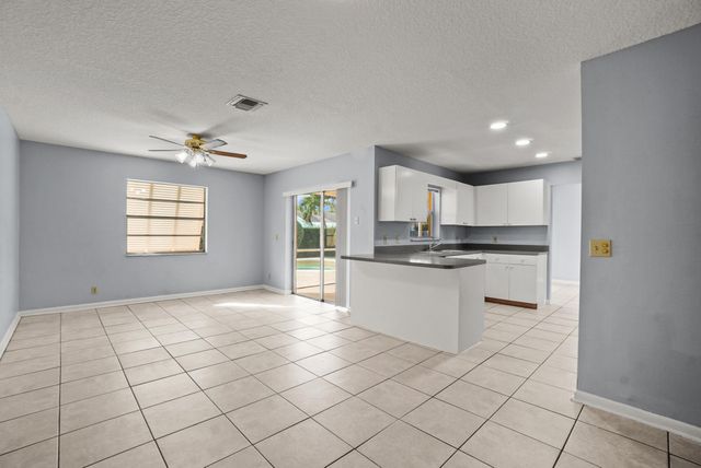 4128 Chestnut Avenue, Palm Beach Gardens, FL 33410