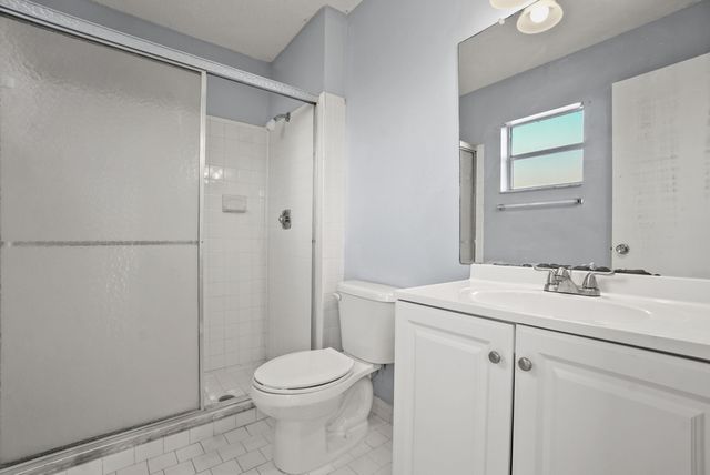 4128 Chestnut Avenue, Palm Beach Gardens, FL 33410