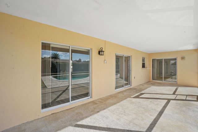 4128 Chestnut Avenue, Palm Beach Gardens, FL 33410