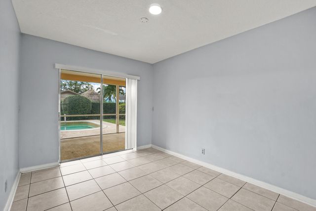 4128 Chestnut Avenue, Palm Beach Gardens, FL 33410