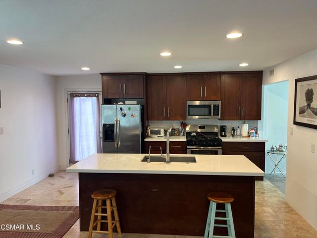 825 Merced Drive, Camarillo, CA 93010