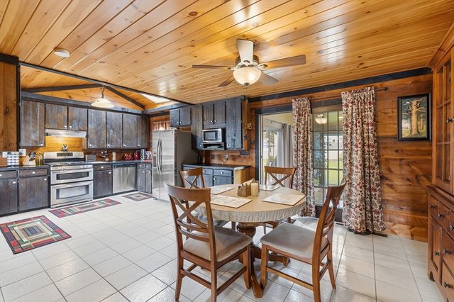9 Joseph St, Acushnet, MA 02743