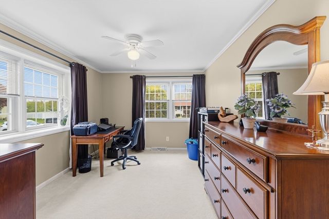 9 Joseph St, Acushnet, MA 02743
