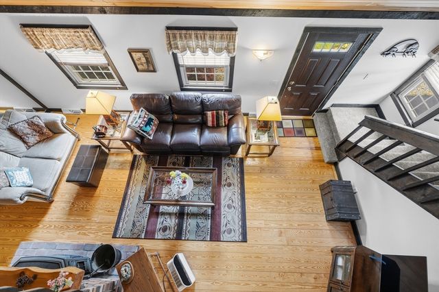 9 Joseph St, Acushnet, MA 02743