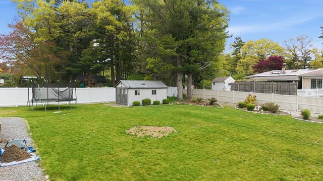 9 Joseph St, Acushnet, MA 02743
