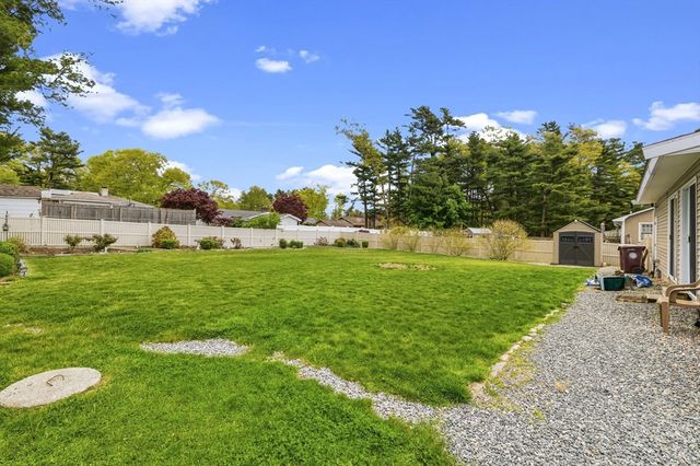 9 Joseph St, Acushnet, MA 02743